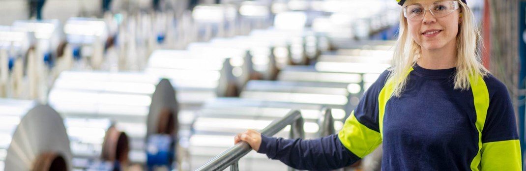 Employee at Gränges facility.