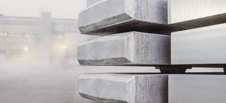 Aluminium billet and slab product.
